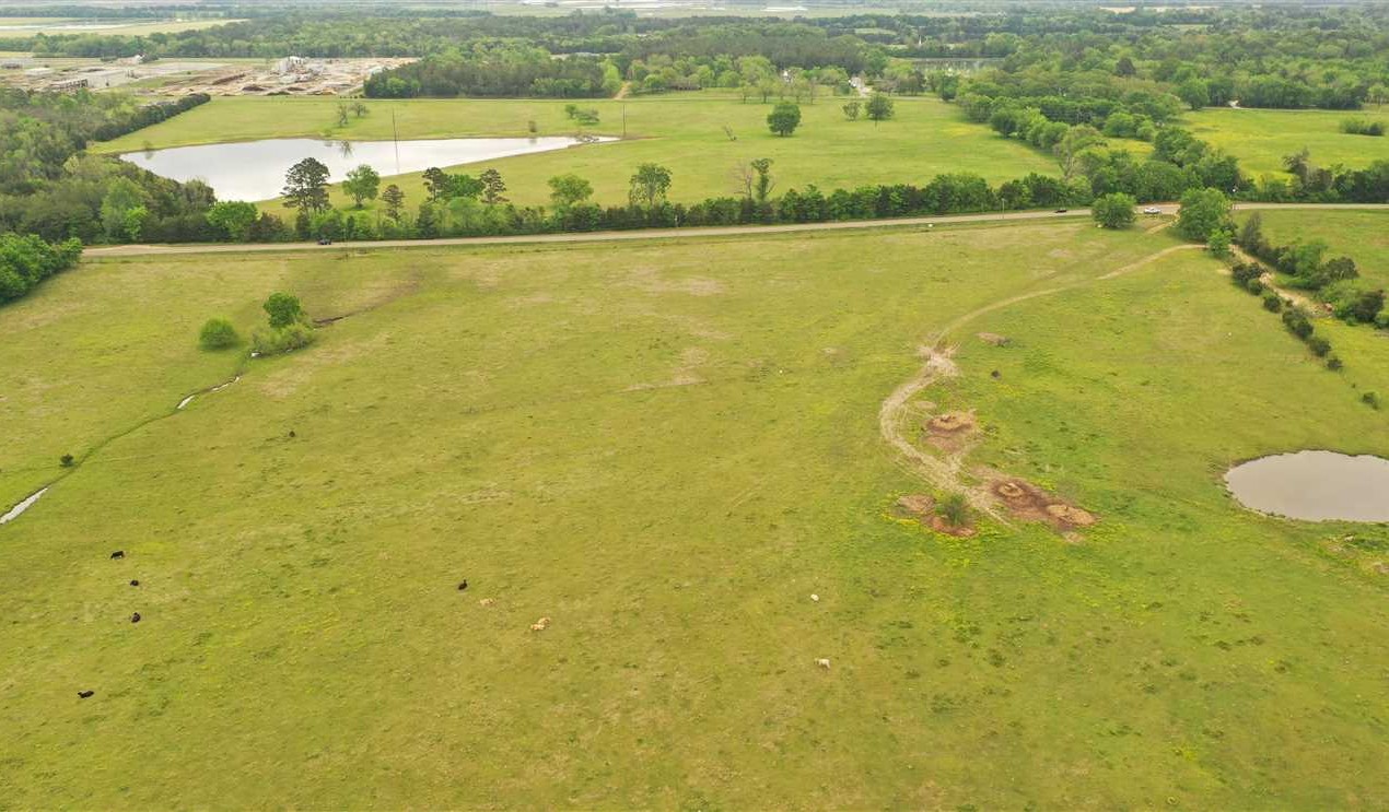 Houses and land for sale in Mississippi