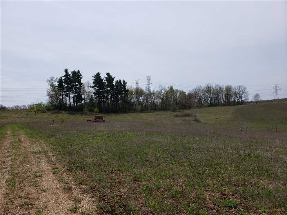 Hard to find 28 acres in Kalamazoo MI. on W C Ave. Real estate listing