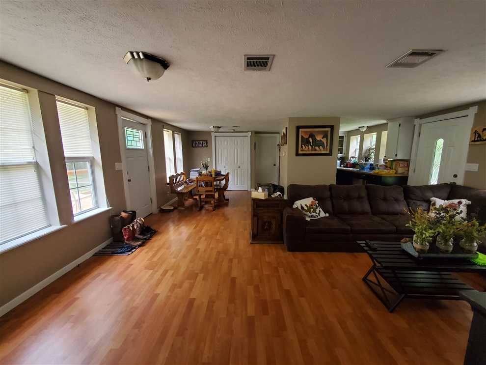 Land for sale at 1911 8th St