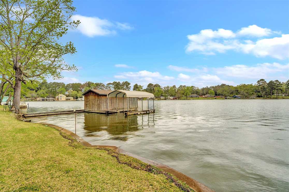 Residential and   property for sale on The Land Market