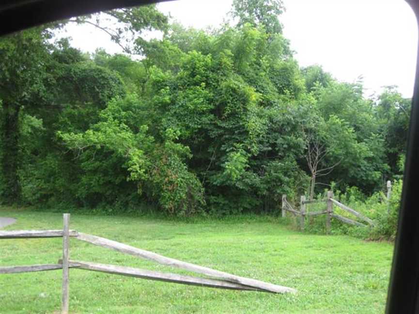 Houses and land for sale in North Carolina