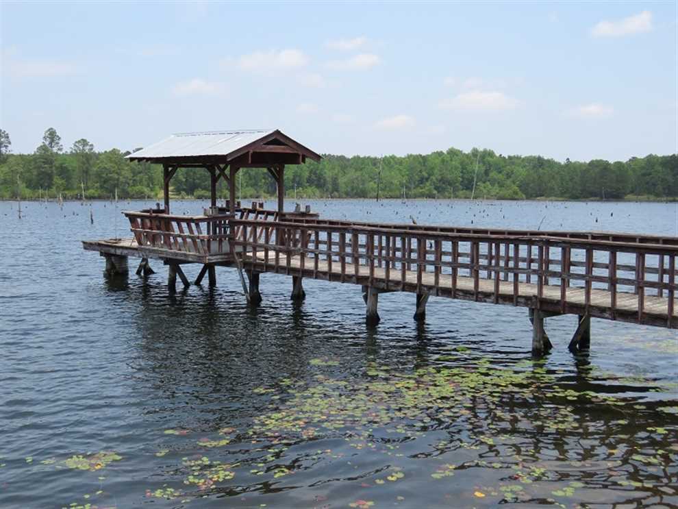 Property for sale at 1390 Oakland School Rd