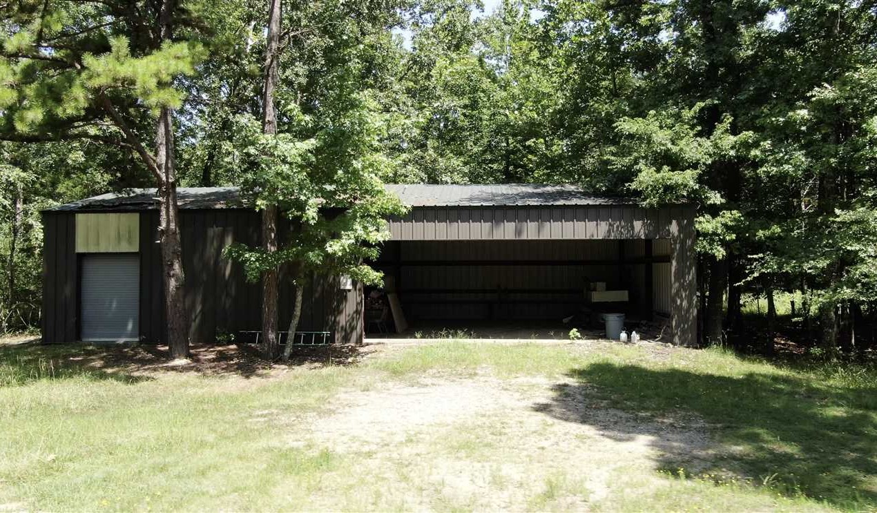 Houses and land for sale in Arkansas