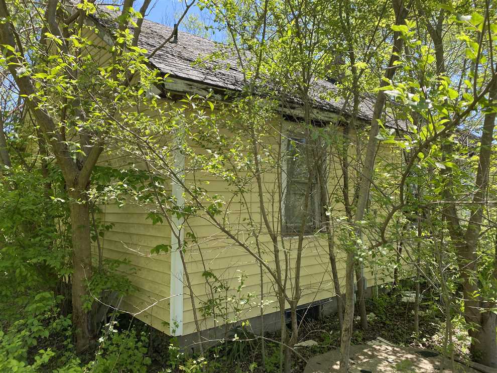 5+/- Acre Ray County, MO Rural Property Real estate listing