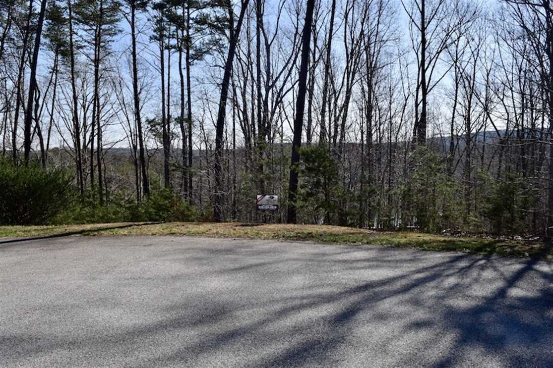 Houses and land for sale in Virginia