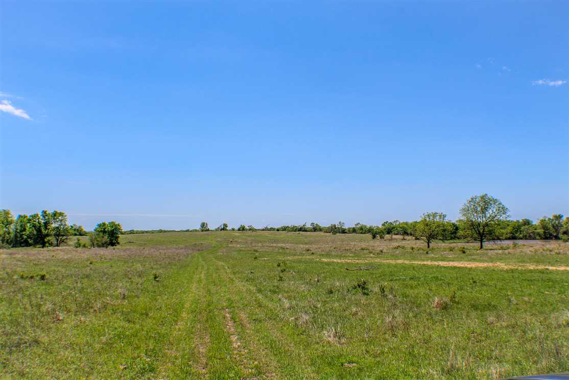 Houses and land for sale in Oklahoma