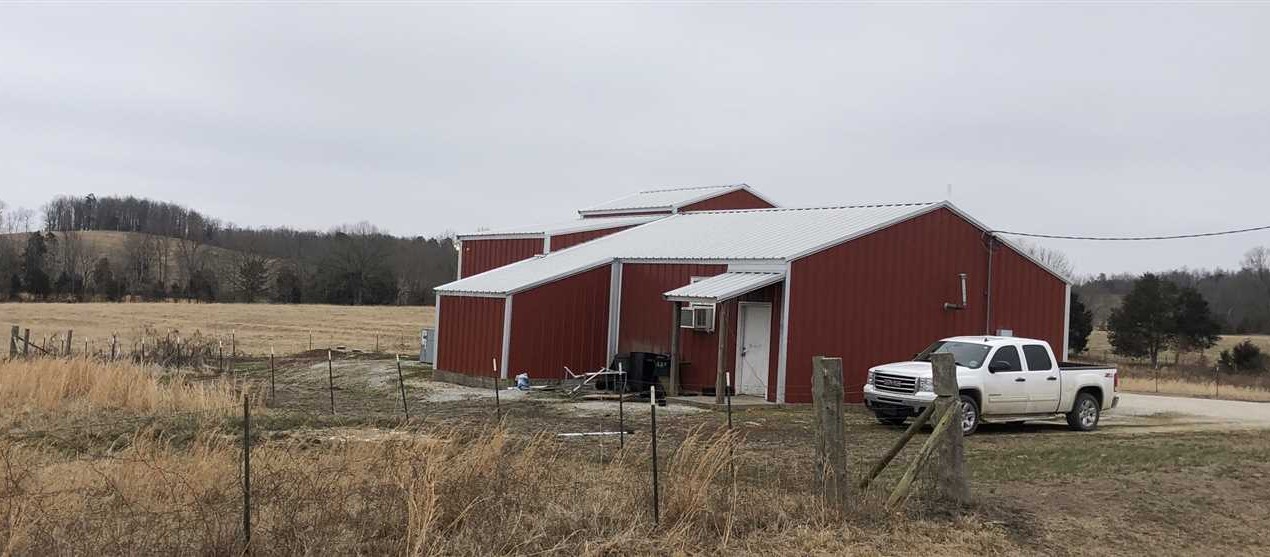 Commercial land real estate to buy in izard County AR