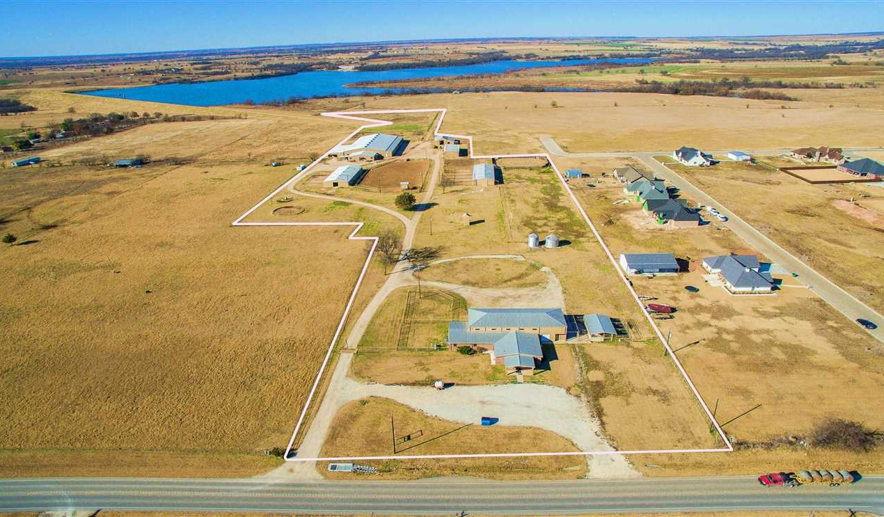15.6 Acres of Land for Sale in cooke County Texas