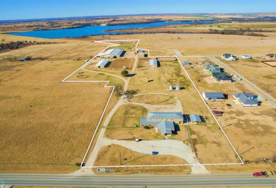 15.6 Acres of Land for Sale in cooke County Texas