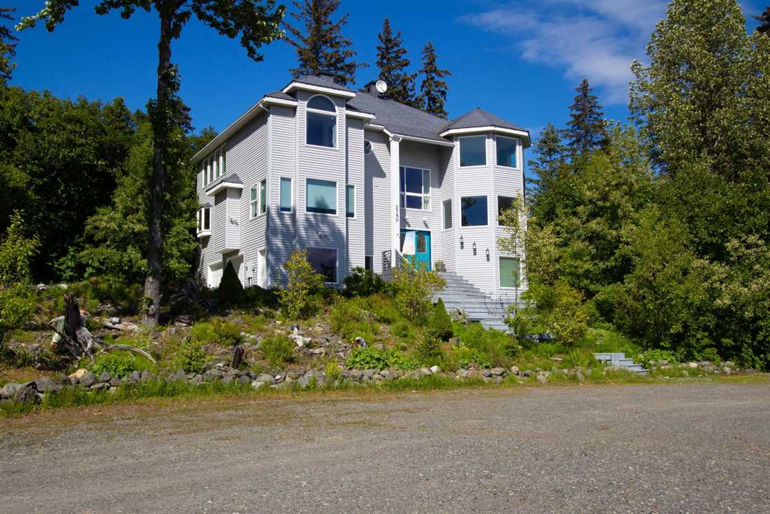 Upscale 3 bdrm Homer hilltop beauty with mountain views Real estate listing