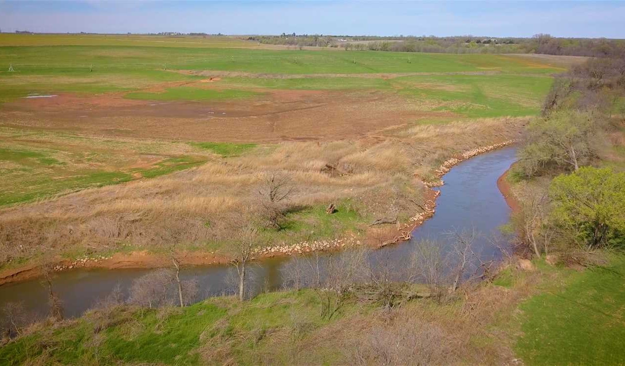 Farmland real estate available to buy