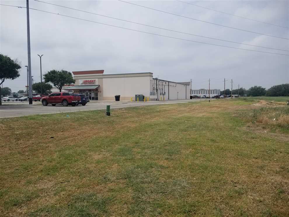 3.76 Acres of Land for Sale in uvalde County, Texas