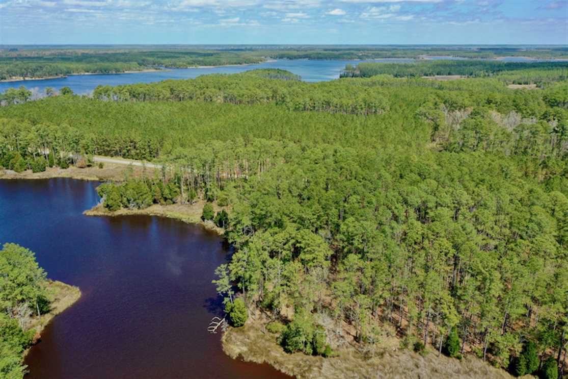 Houses and land for sale in North Carolina