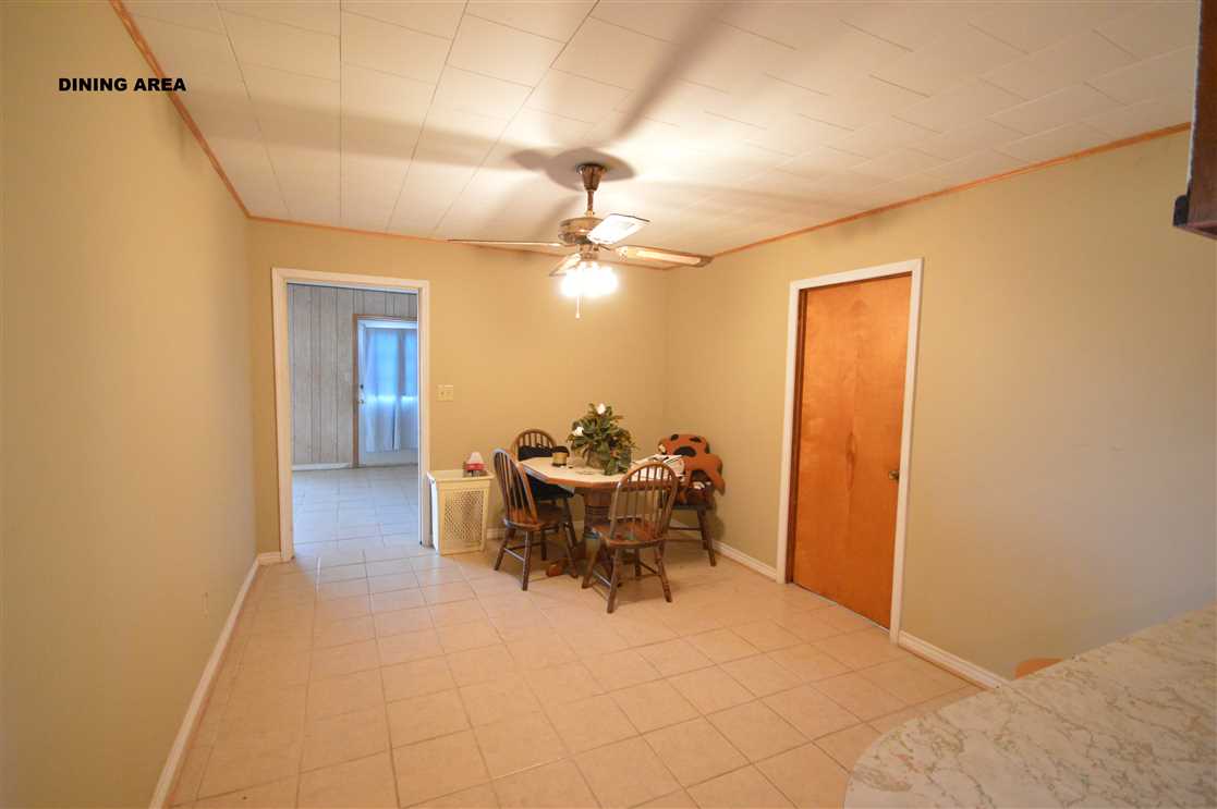 Houses and land for sale in Texas