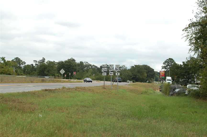 Houses and land for sale in Alabama