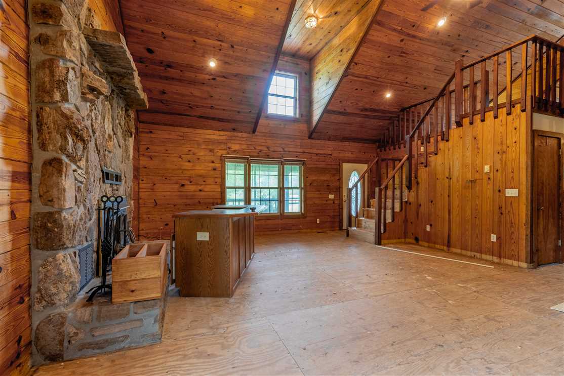 real estate available to buy