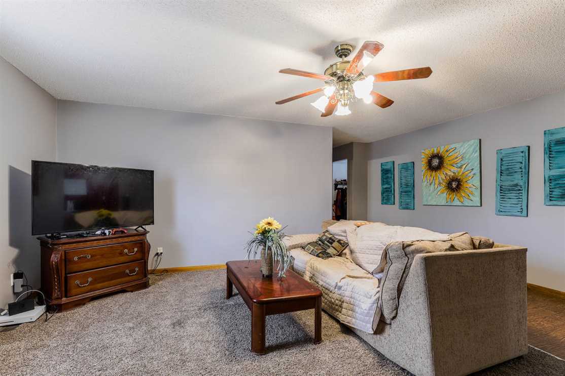 Residential and   property for sale on The Land Market