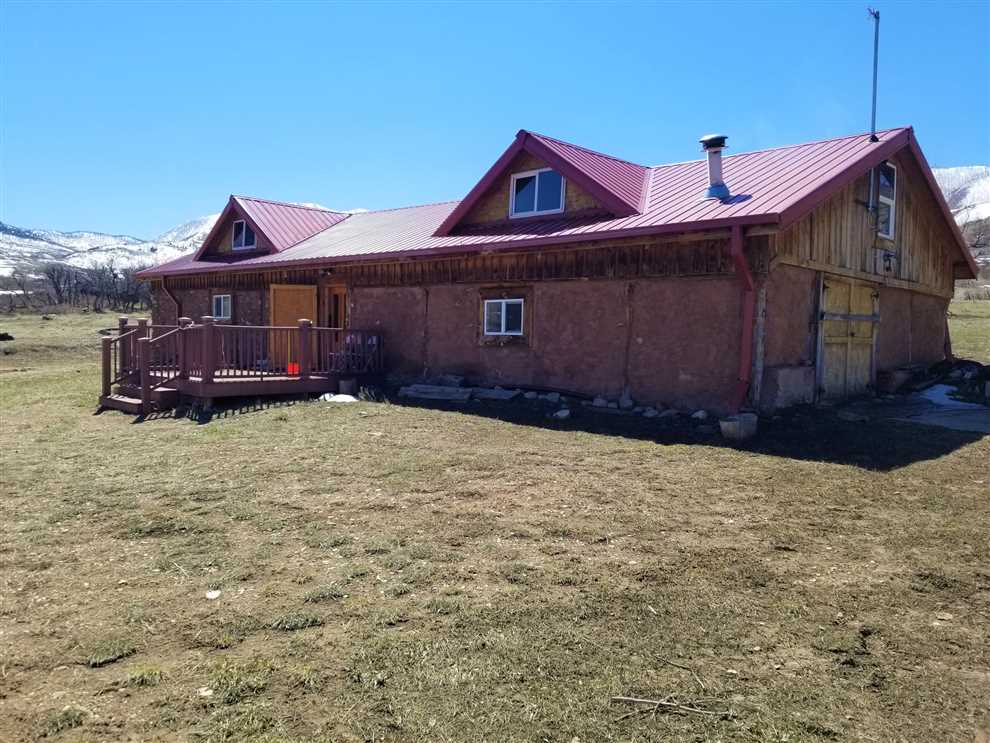 Yellowstone Creek Ranch Hunting Cabin Real estate listing