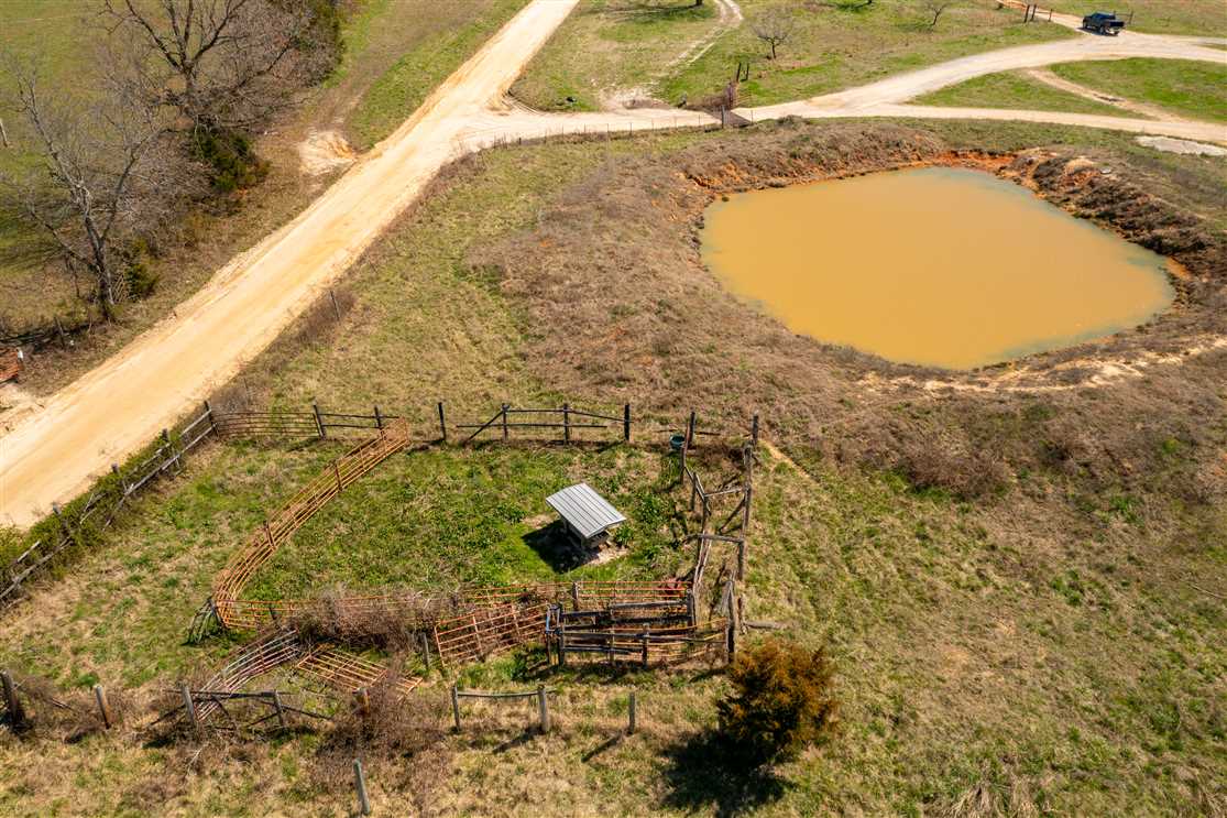 20 Acres of Residential land for sale in Cave City, sharp County, Arkansas