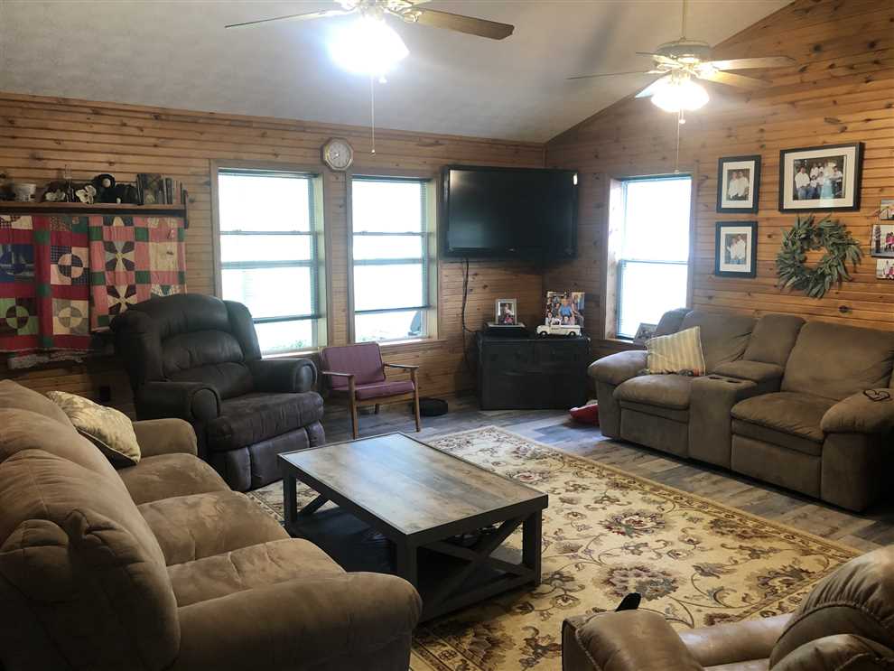 Nice 3 bed 2 bath Brick Home, Large Shop, Fenced, Basement, Hwy 167, Evening Shade, AR, Sharp County Real estate listing
