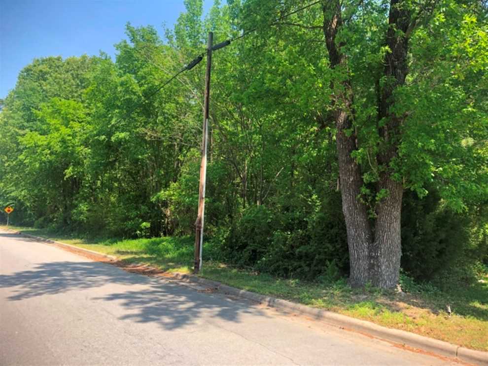 Property for sale at Off Spruce and Sycamore St.