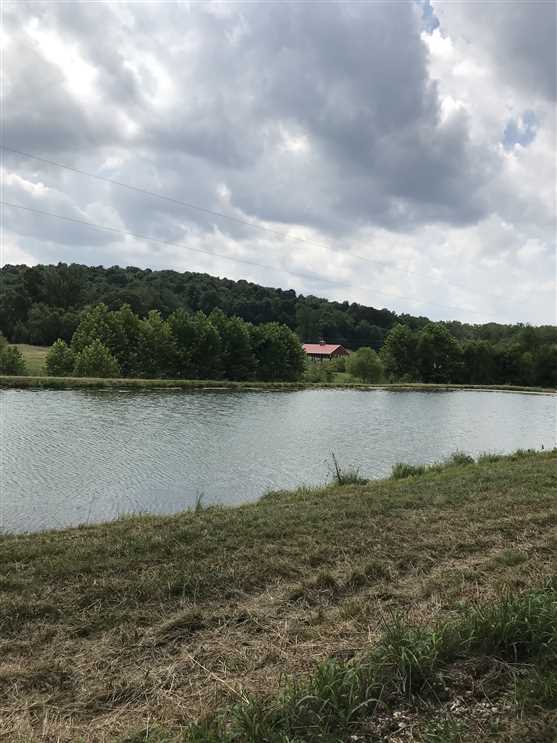 Houses and land for sale in Tennessee