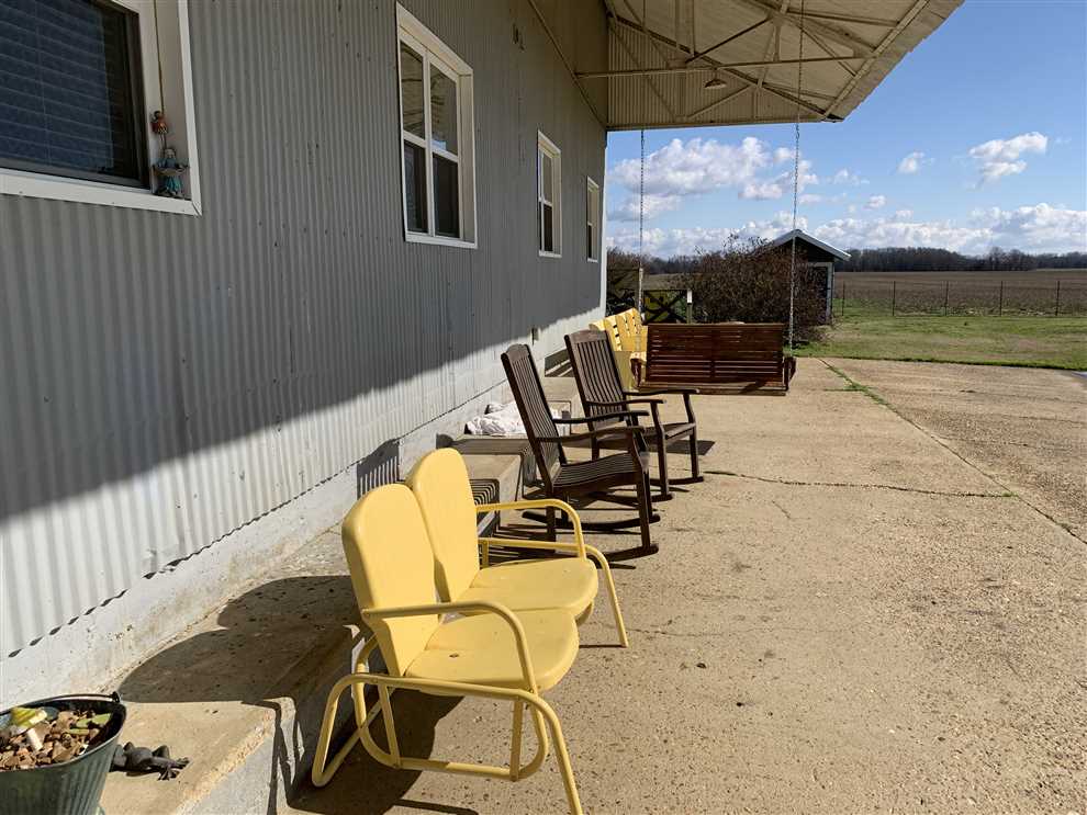 Price Drop! The Yocona Gin For Sale Real estate listing