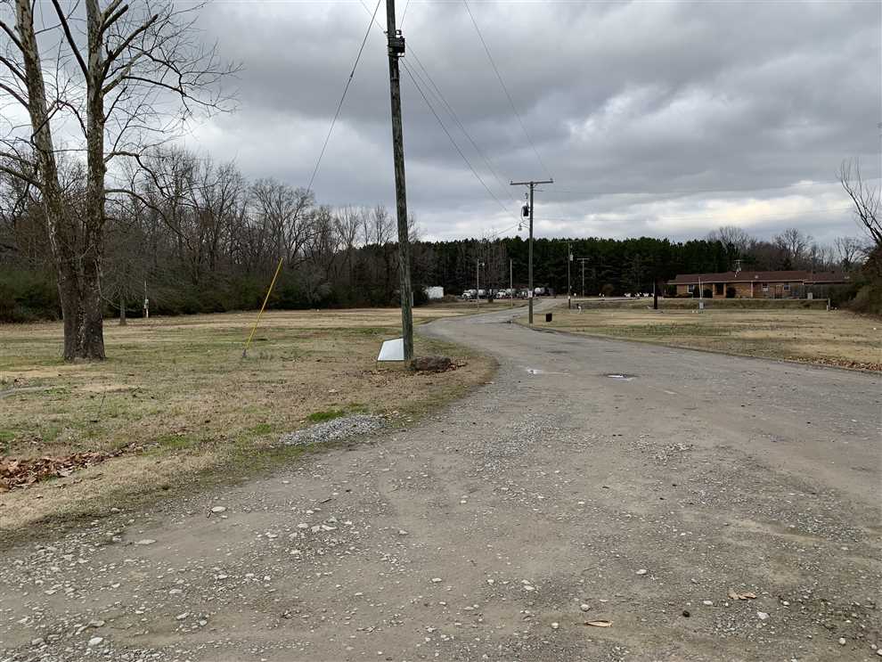 Tractor trailer yard with residence, office, Shop, and dispatch office Real estate listing