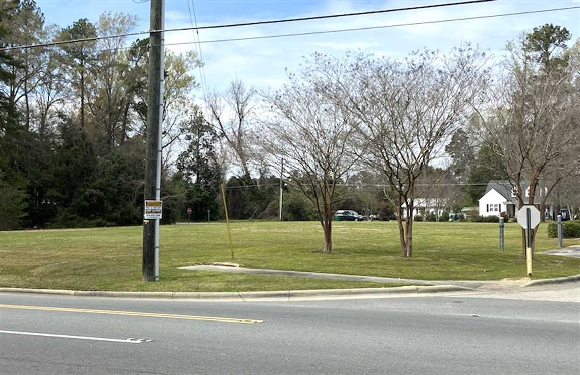 Commercial real estate available to buy