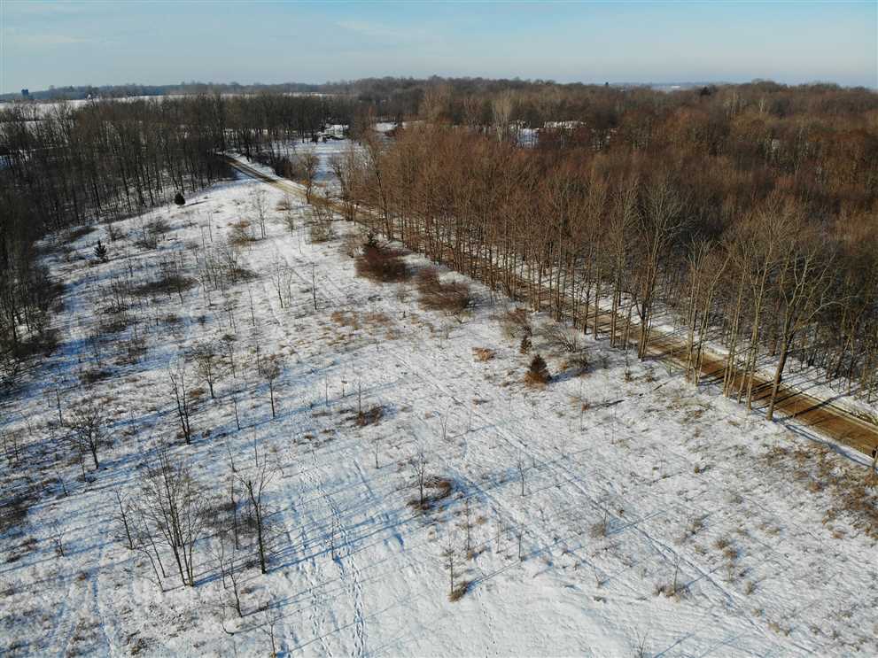 Houses and land for sale in Michigan