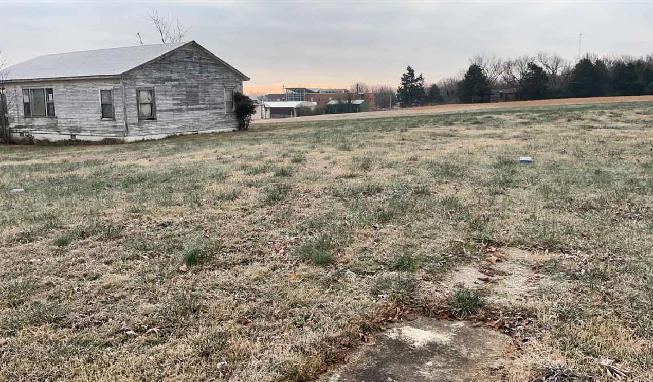 Houses and land for sale in Arkansas