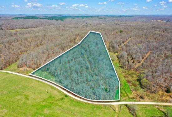 12.52 Acres of Land for Sale in humphreys County Tennessee