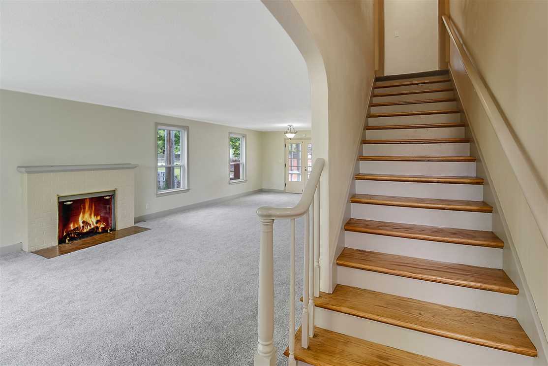 real estate available to buy